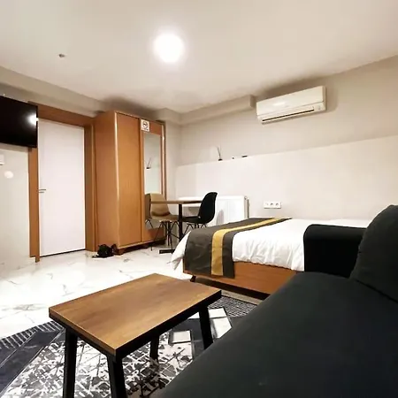 Charming With Fast Wifi And Ac Near Nisantasi And Taksim #101 * Istanbulská provincie