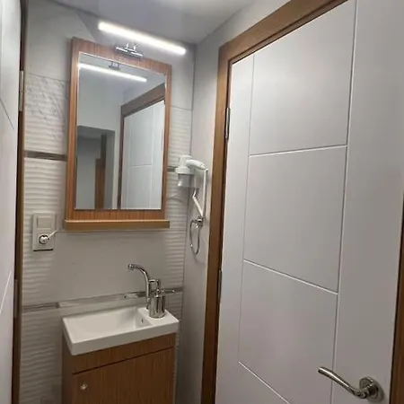 Charming With Fast Wifi And Ac Near Nisantasi And Taksim #101 アパート イスタンブール